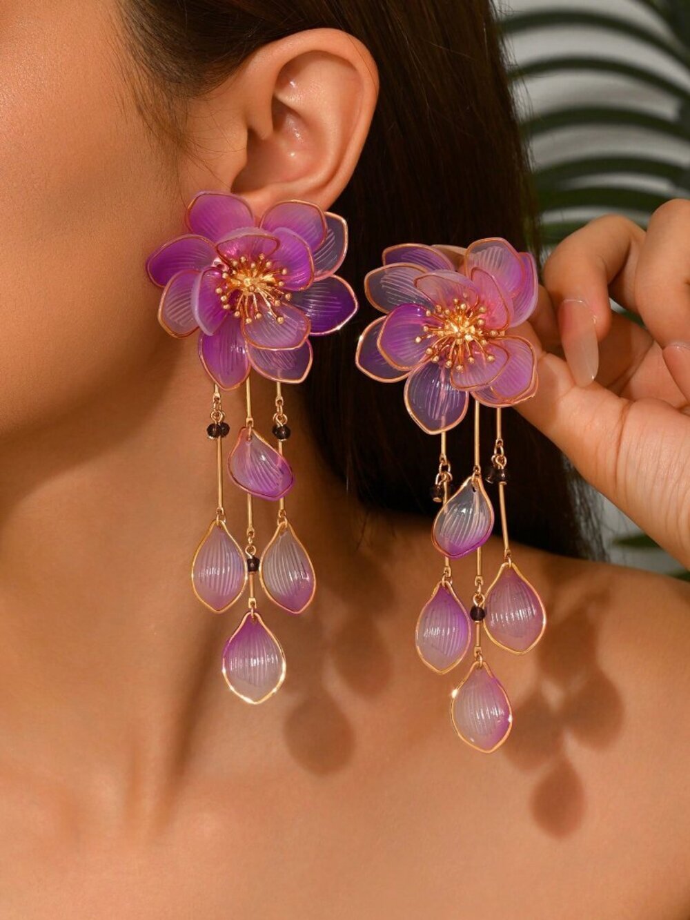 Multicolor Elegant Women's Exaggerated Sexy Flower Shape Resin earrings